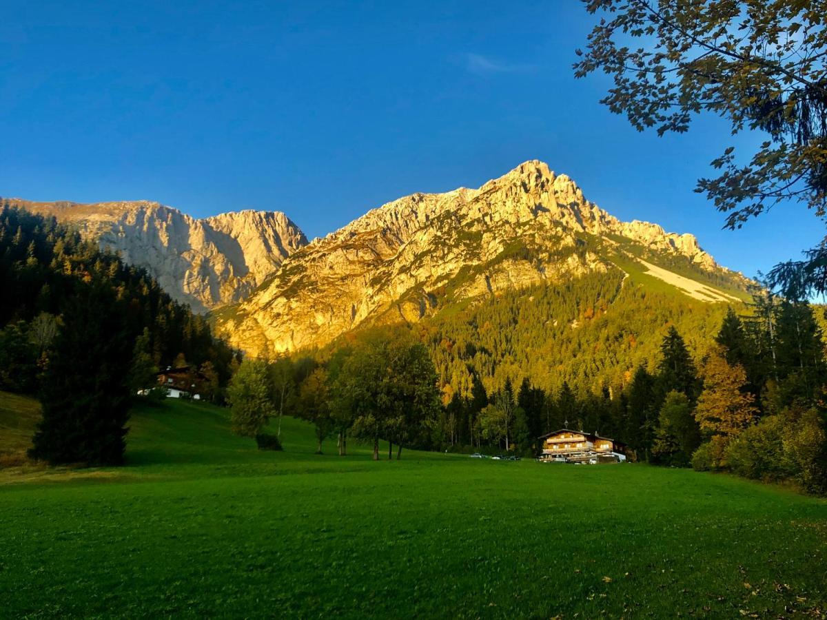 Boutique-Pension Jaegerwirt Scheffau am Wilden Kaiser Buitenkant foto